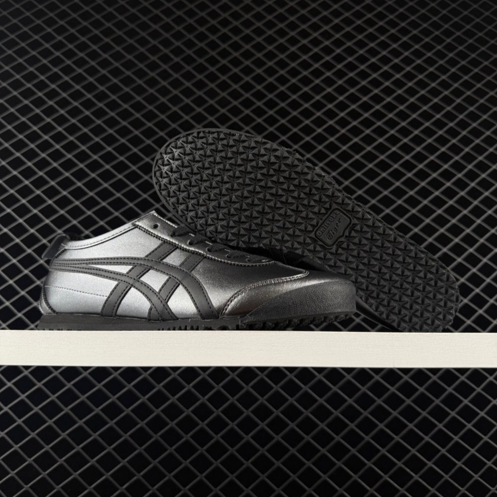 Mexico 66 Gunmetal Black