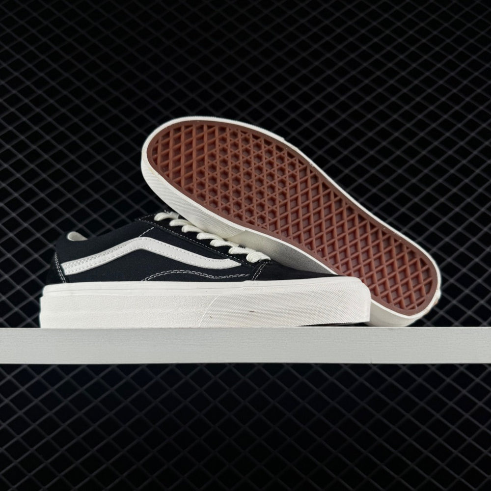 Old Skool Shoe Black & White
