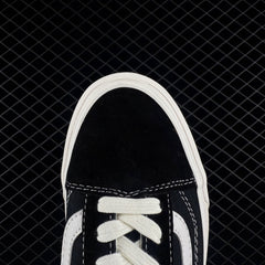 Old Skool Shoe Black & White