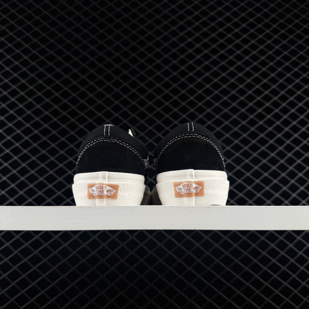 Old Skool Shoe Black & White