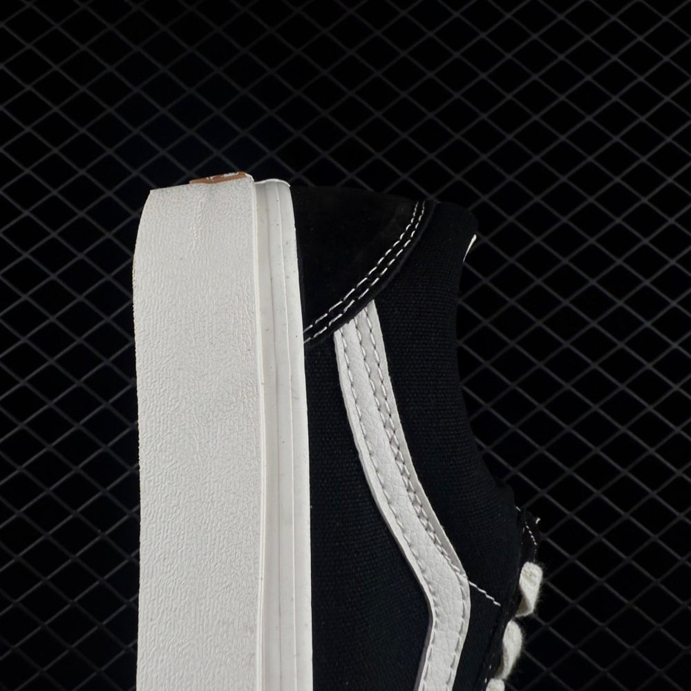 Old Skool Shoe Black & White