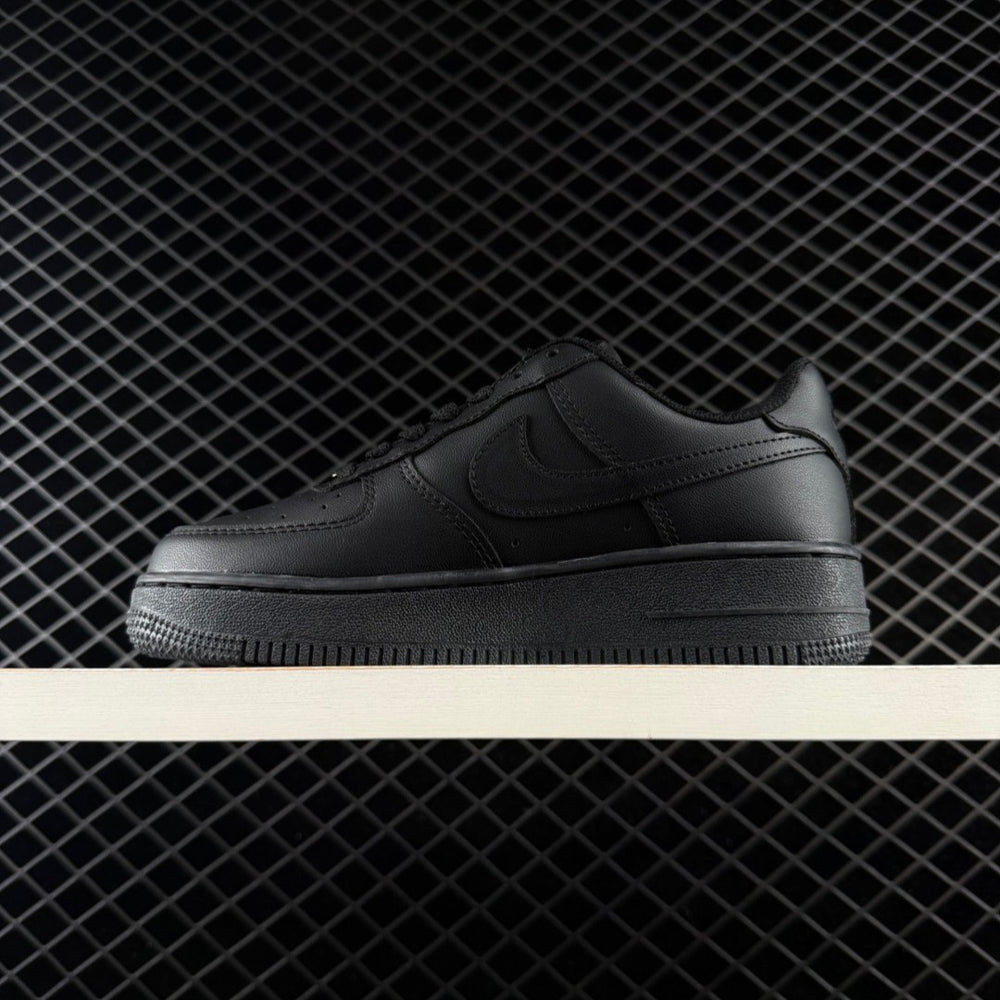 Air Force 1 Triple Black